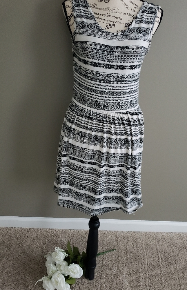 Black and White 🦋 Mini dress